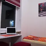 فندق Orijent
