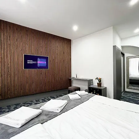 Hotel Orijent 4*
