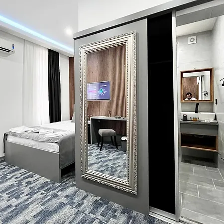 Orijent Hotel 4*